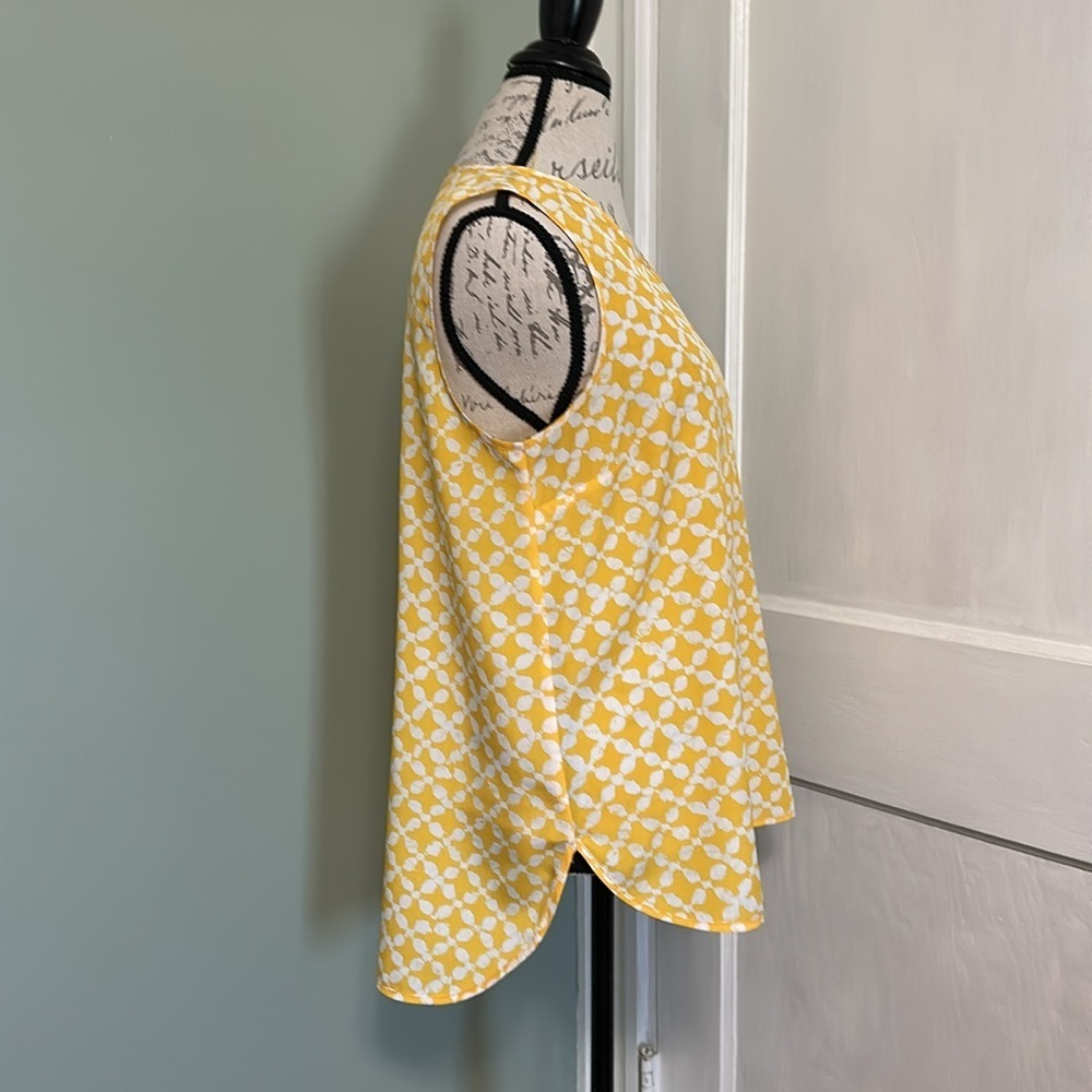 Michael Kors Yellow & White Geometric Print Sleeveless Tunic Blouse